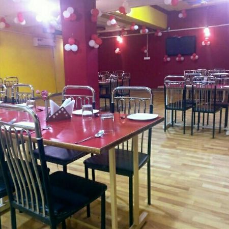 Ganga Palace 호텔 우자인 외부 사진