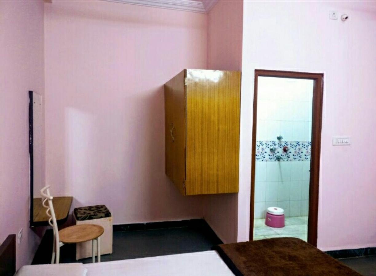 Ganga Palace 호텔 우자인 외부 사진