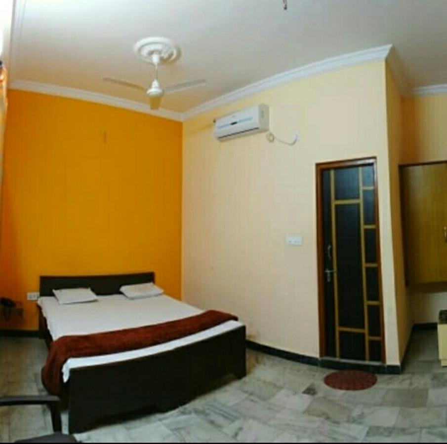 Ganga Palace 호텔 우자인 외부 사진