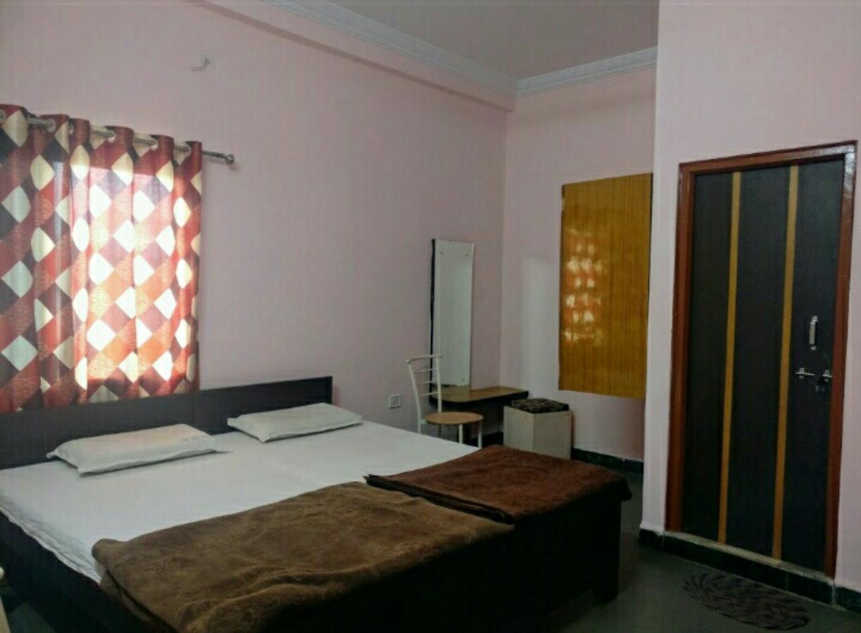 Ganga Palace 호텔 우자인 외부 사진